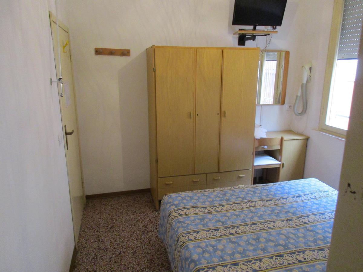 Hotel Pensione Ornella Cesenatico Ngoại thất bức ảnh